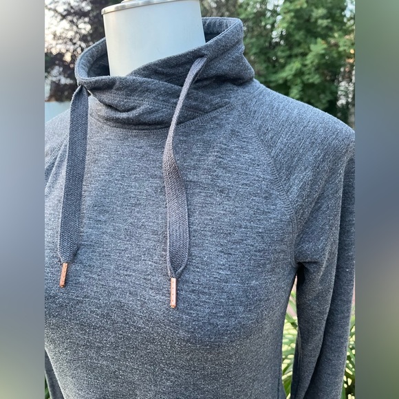 Tek Gear Dry Tek Women’s Medium Blue Pull Over Sport Lightweight Long Sweater - Picture 2 of 6